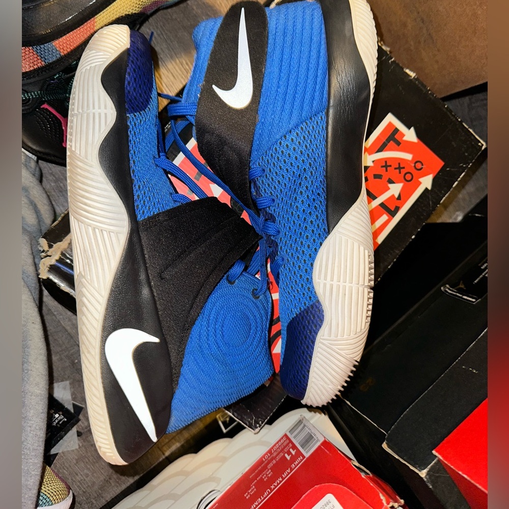 Kyrie 2 brotherhood